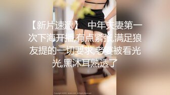 女高反差婊直接把我拉到教学楼厕所口交