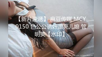 伪娘 操死我 妈妈很骚的 跟小哥哥啪啪完来到人来人往的马路边大胆露出互相打飞机被路人都看光了太刺激了