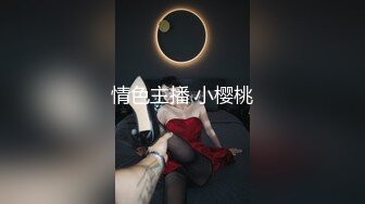 睡衣小妹露脸深夜发骚撩拨狼友大秀直播，漏出风骚大奶子揉捏，掰开骚穴看特写，跳弹玩弄淫水多多