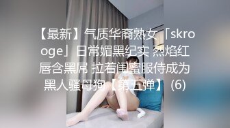 三人组的诱变 美女和硅胶娃娃同时被小哥哥无套输出 操的潮喷不停内射 精液咕咕流出 还能再插娃娃再射