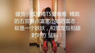 》叼着避孕套的露脸小母狗！超骚大堂经理【小瑜】穿着工作服戴着肛塞卫生间拉出来舔一舔绝绝子