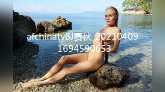 STP26795 最美人妻 年轻巨乳奶妈 来 啊  张嘴 吃奶啦哥哥们 鲜奶滋润饥渴的旱洞 喷尿操作真强！